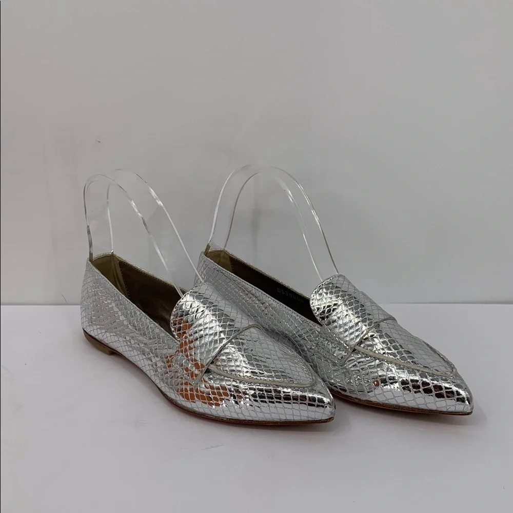 AGL Softy Pointy toe shoe loafer metallic silver snake textured Italy EUC 36 6